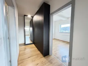 Pronájem bytu 2+kk, Králův Dvůr, Spojovací, 52 m2