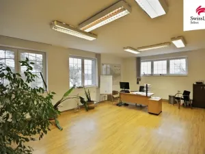 Prodej kanceláře, Králův Dvůr, Tovární, 1029 m2