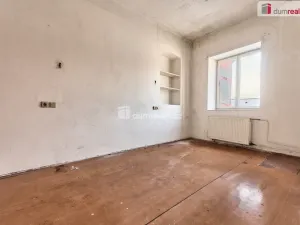 Prodej rodinného domu, Kravaře, náměstí, 200 m2