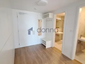 Pronájem bytu 2+kk, Praha, Hábova, 56 m2