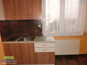 Pronájem bytu 1+kk, Uherské Hradiště, Velehradská třída, 25 m2