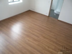 Pronájem bytu 2+kk, Kladno, Jeronýmova, 42 m2