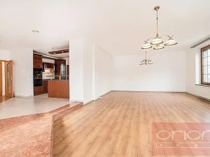 Pronájem rodinného domu, Praha - Nebušice, Druhého odboje, 390 m2