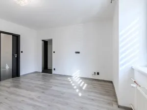 Prodej bytu 2+1, Kladno, gen. Píky, 62 m2