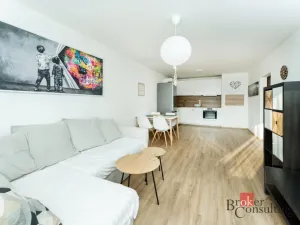 Pronájem bytu 3+kk, Praha - Troja, Pomořanská, 72 m2