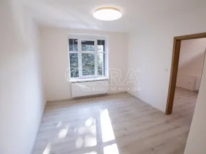 Pronájem bytu 4+kk, Praha - Bohnice, V Nových Bohnicích, 94 m2