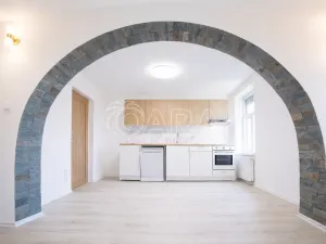 Pronájem bytu 4+kk, Praha - Bohnice, V Nových Bohnicích, 94 m2