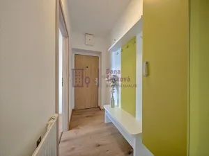 Pronájem bytu 2+kk, Jindřichův Hradec - Jindřichův Hradec V, Nušlova, 40 m2