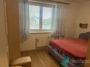 Pronájem bytu 2+kk, Trhové Sviny, Budovatelská, 44 m2