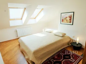 Pronájem bytu 3+1, Praha - Nové Město, Odborů, 108 m2