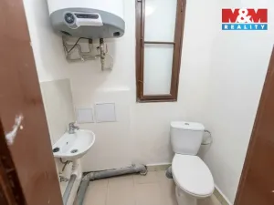 Pronájem obchodního prostoru, Praha - Vysočany, Novovysočanská, 48 m2