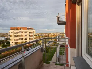 Pronájem bytu 1+kk, Praha, Milotická, 35 m2