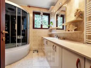 Prodej rodinného domu, Králův Dvůr, 262 m2