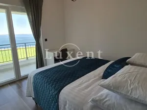 Prodej vily, Omiš, Chorvatsko, 240 m2