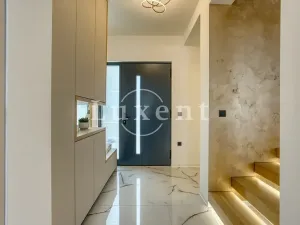 Prodej vily, Zadar, Chorvatsko, 234 m2