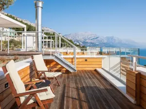 Prodej vily, Omiš, Chorvatsko, 298 m2