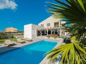 Prodej vily, Zadar, Chorvatsko, 343 m2