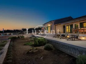 Prodej vily, Zadar, Chorvatsko, 280 m2