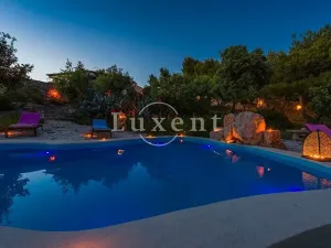 Prodej vily, Bol, Chorvatsko, 300 m2