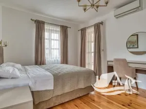 Prodej vily, Rijeka Reževići, Černá Hora, 400 m2