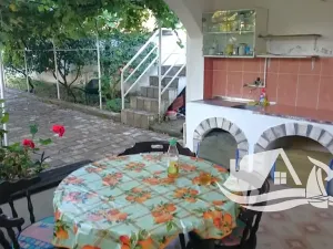 Prodej rodinného domu, Kunje, Černá Hora, Утјеха, 160 m2