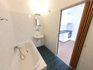 Pronájem bytu 2+kk, Praha - Žižkov, U kněžské louky, 50 m2