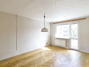 Prodej bytu 3+1, Ostrov, Severní, 68 m2