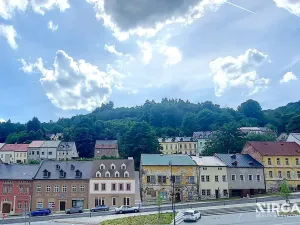 Prodej bytu 2+kk, Jáchymov, náměstí Republiky, 56 m2