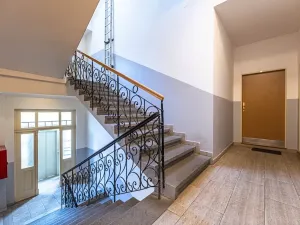 Prodej bytu 2+kk, Praha, Lucemburská, 51 m2