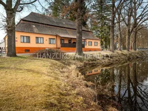 Prodej ubytování, Chlum u Třeboně, Hejtmanská hráz, 1253 m2