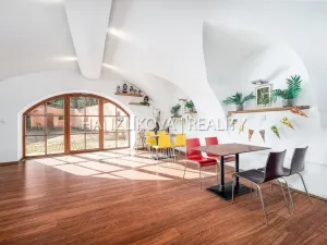 Prodej ubytování, Chlum u Třeboně, Hejtmanská hráz, 1253 m2