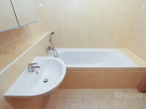 Pronájem bytu 2+kk, Praha - Kunratice, Pod Haltýřem, 60 m2