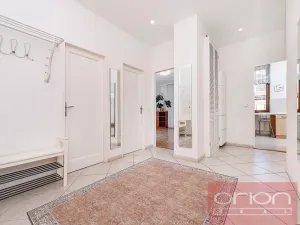 Pronájem bytu 4+1, Praha - Dejvice, Na viničních horách, 152 m2