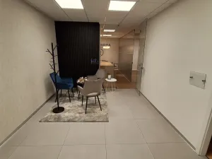 Pronájem kanceláře, Pardubice - Zelené Předměstí, třída Míru, 16 m2