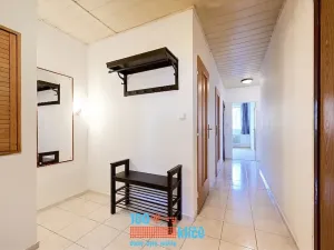 Pronájem bytu 3+1, Praha - Řepy, Laudova, 75 m2