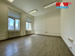 Pronájem obchodního prostoru, Praha - Nové Město, Karlovo náměstí, 95 m2