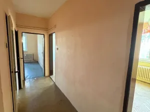 Prodej bytu 2+1, Nová Role, Tovární, 60 m2