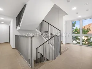 Pronájem bytu 1+kk, České Budějovice, Hálkova, 24 m2