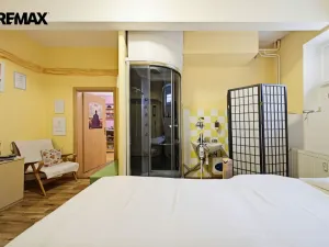 Prodej obchodního prostoru, Karlovy Vary, Jugoslávská, 142 m2