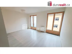 Pronájem bytu 1+kk, Praha - Veleslavín, Adamova, 31 m2