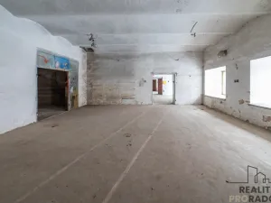 Prodej obchodního prostoru, Chudenice, Mírové nám., 1906 m2