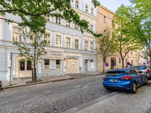 Pronájem bytu 1+kk, Praha - Vinohrady, Záhřebská, 30 m2