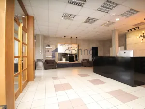 Pronájem kanceláře, Praha, U průhonu, 56 m2