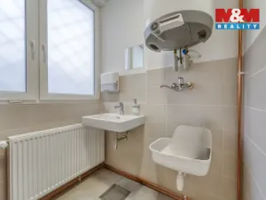 Pronájem skladu, Plzeň - Lobzy, Blatenská, 360 m2