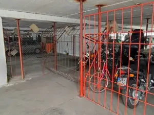 Prodej garážového stání, Praha - Střížkov, Lovosická, 18 m2