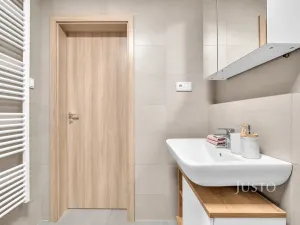 Prodej bytu 2+kk, Praha - Uhříněves, Oty Bubeníčka, 45 m2