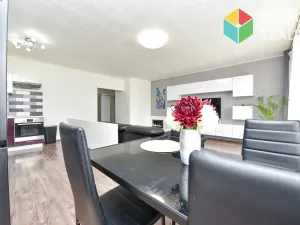 Prodej bytu 4+kk, Jince, Zborovská, 85 m2