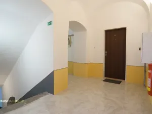 Pronájem bytu 2+kk, Ostrov, Hroznětínská, 55 m2