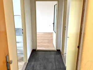 Prodej bytu 3+1, Zašovice, 72 m2