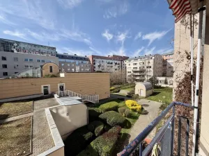 Prodej bytu 1+kk, Praha - Vysočany, bratří Dohalských, 40 m2